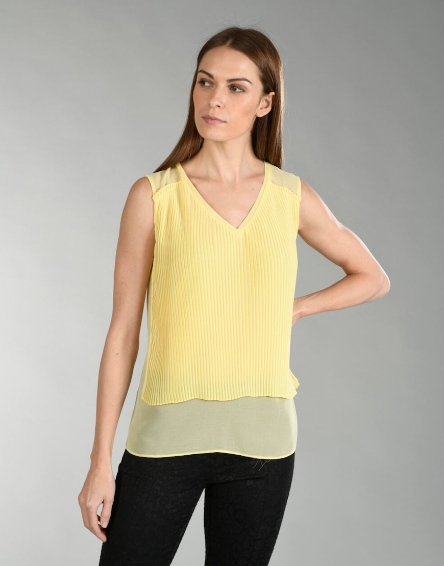 Blusa amarilla plisada 3